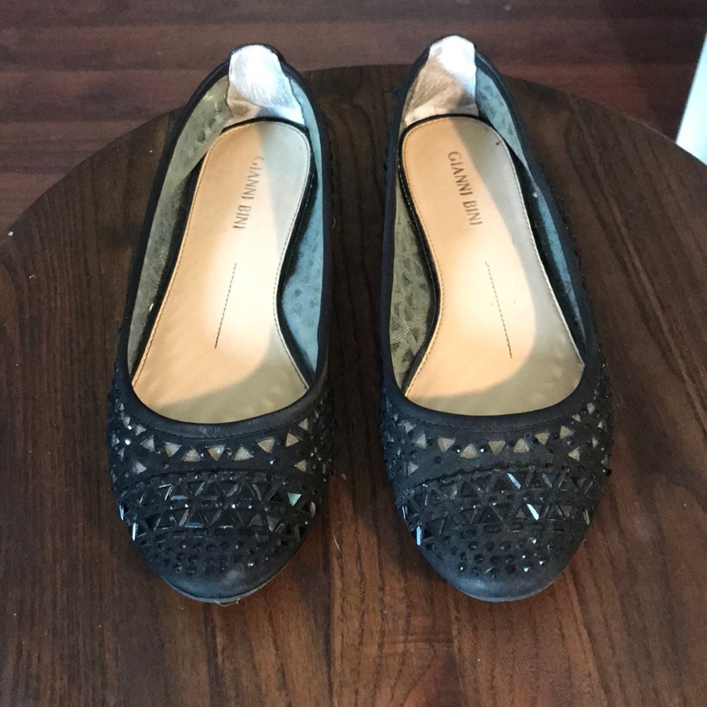 Gianni Bini point toe flats